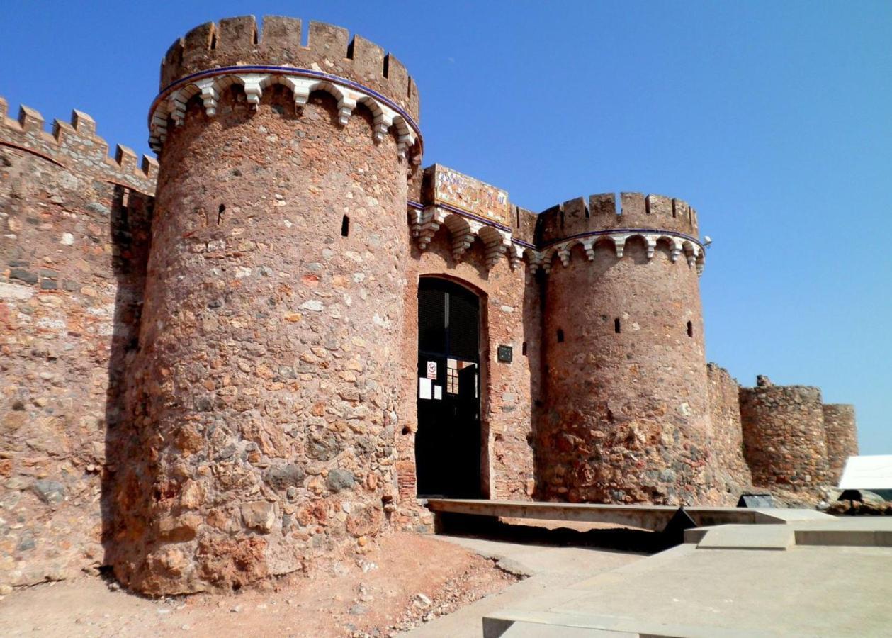 Una Isla En La Ciudad Castellón de la Plana Esterno foto